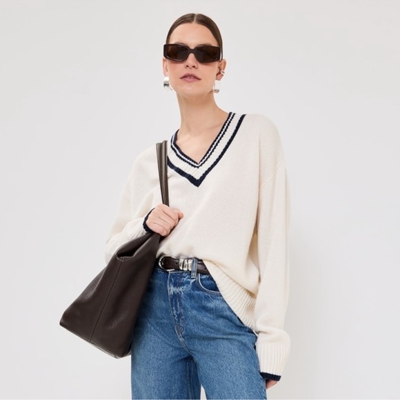 Reformation Jadey Cashmere Oversized V-Neck Sweater - Picture 1 of 6